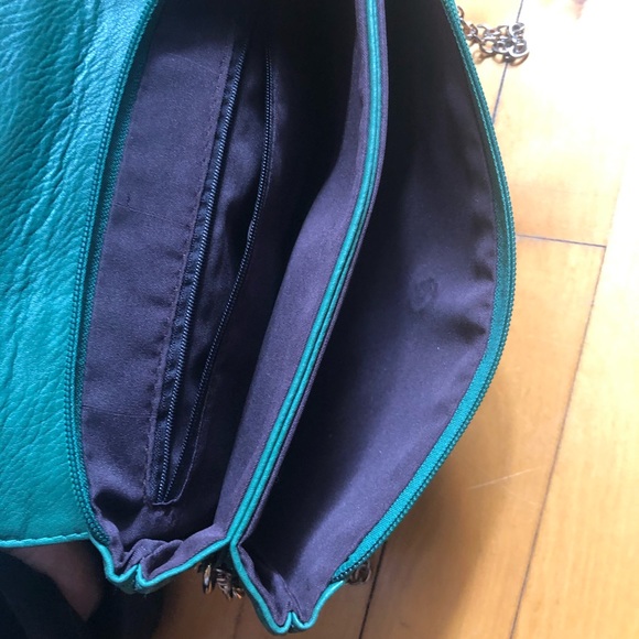 Green MK cross body - gold link strap - Picture 3 of 6